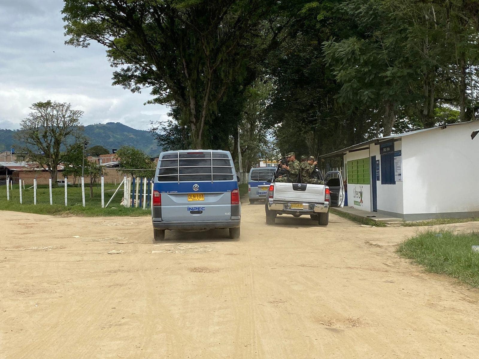 A cárceles de todo el país, fueron trasladados los 8 privados de la libertad que provocaron conato de incendio en la cárcel de Pitalito