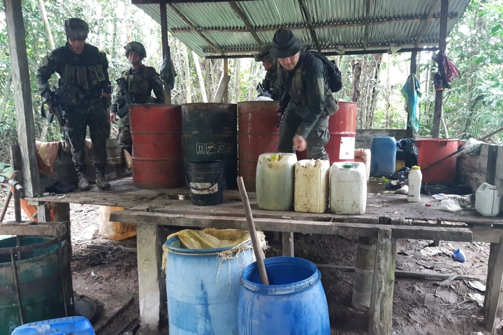 DESTRUCCIÓN DE TRES LABORATORIOS DONDE PROCESABAN ALUCINÓGENOS