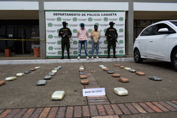 Una pareja fue capturada cuando transportaban 32 paquetes con base de coca.