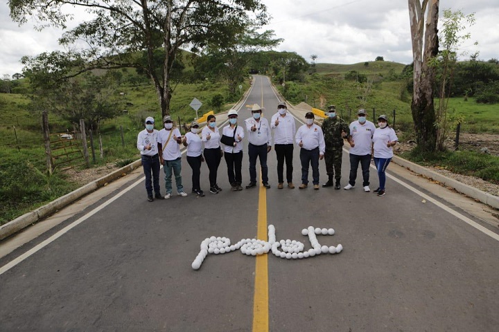 Se inauguraron los cerca de 10 kilómetros de la vía Paujil Cartagena, mejorados por Ecopetrol