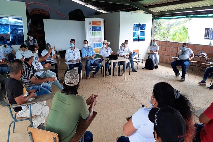 Gobernador visitó el antiguo ETCR en el sector de Agua Bonita en La Montañita