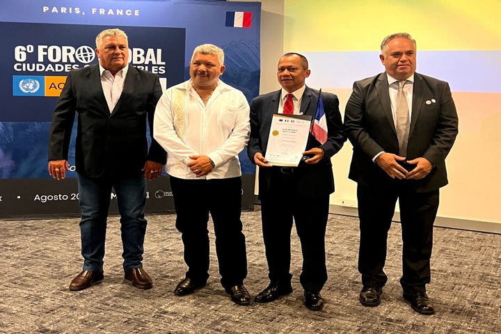 ALCALDE DE FLORENCIA EN EL SEXTO FORO GLOBAL DE CIUDADES SOSTENIBLES