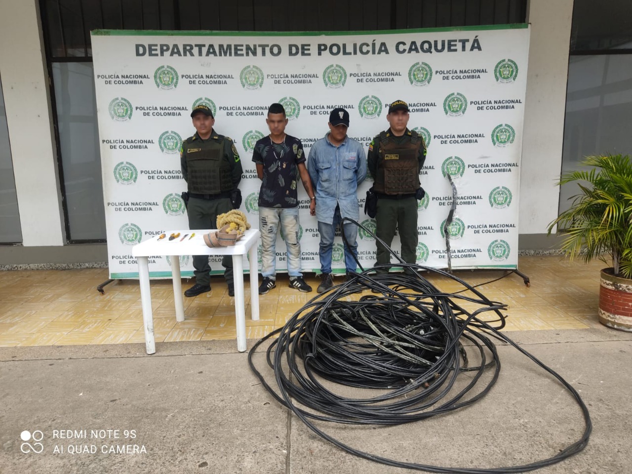 Capturan a hombres cuando hurtaban cable.