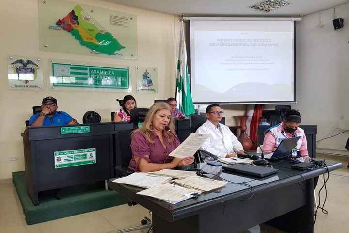 Director de salud pública resolvió dudas a los diputados