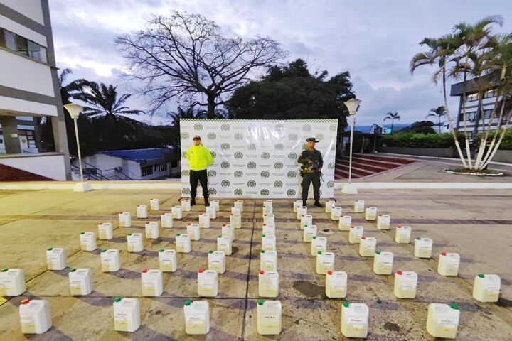 Policía incauto insumos para producir estupefacientes