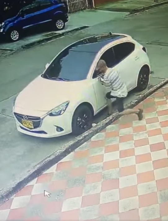 Capturan en cámaras a ladrón en Neiva