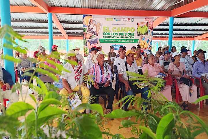 Gobernación adelanto jornada de atención integral en san Vicente del caguan