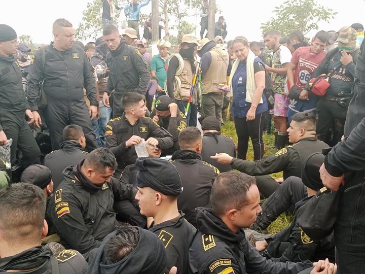 Fin a la retención de policías en el Caguán