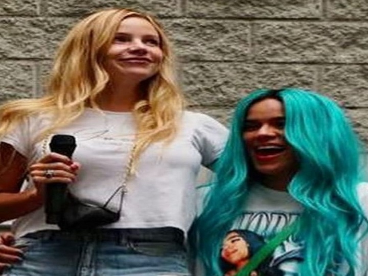 Karol G y Johana Bahamón ofrecerán Becas a Mujeres Privadas de Libertad
