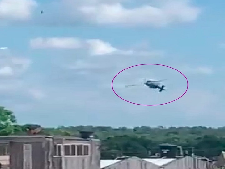 Partes del helicóptero accidentato cayeron en varias casas