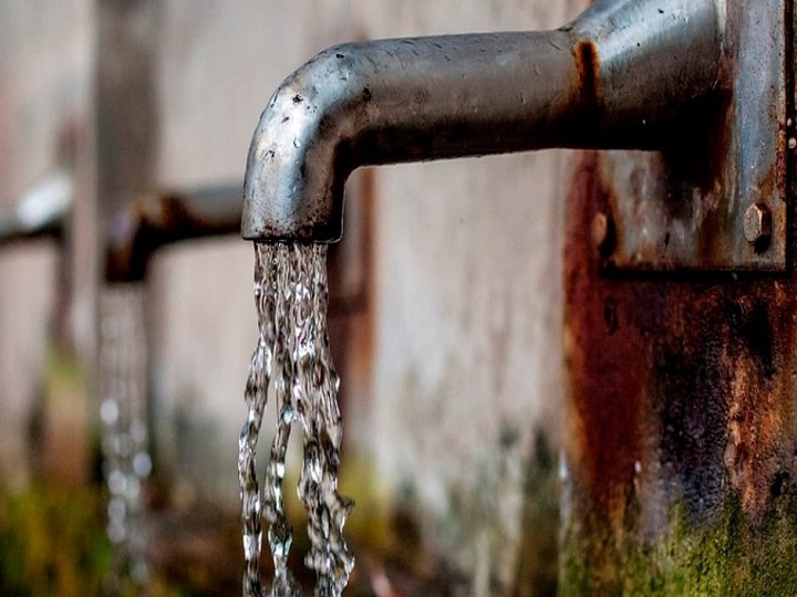 ¿El agua o la agua? La RAE le explica