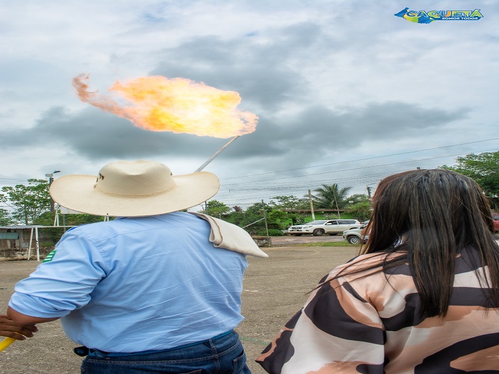 El municipio de Curillo y la inspección de Versalles, son beneficiados con servicio de gas domiciliario.