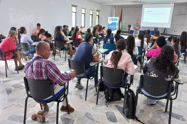 Trabajadores de la salud y líderes comunitarios se capacitan en Caquetá