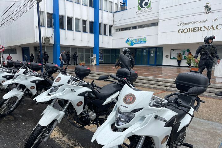 Dotación de motos entregadas al ejército nacional en Caquetá
