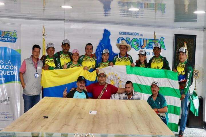 Gobernación de Caquetá apoya equipo de rafting   Remando por la paz