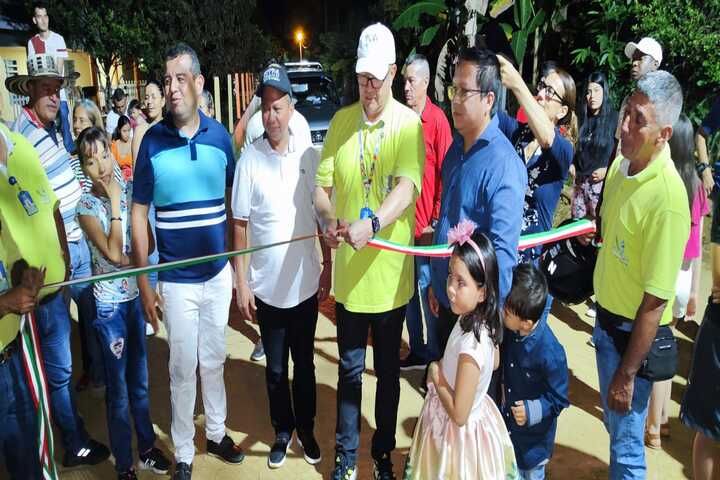 Asentamiento humano villa de Dios inauguro servicio de acueducto