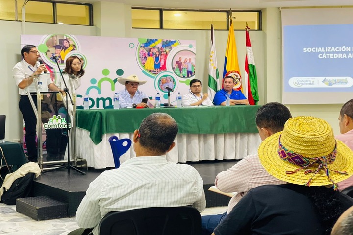 Gobernación de Caquetá socializo proyecto catedra ambiental