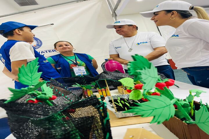 Segundo encuentro de clubes defensores del agua en Caquetá
