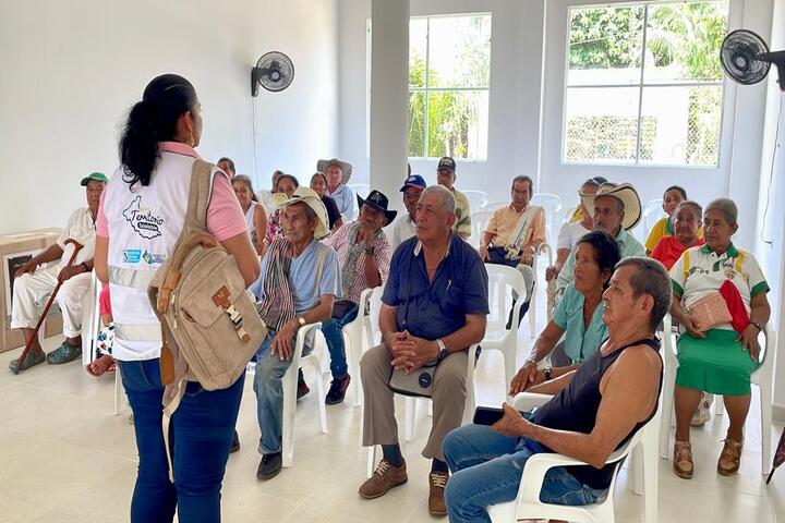 Gobernador puso al servicio centro vida en solano