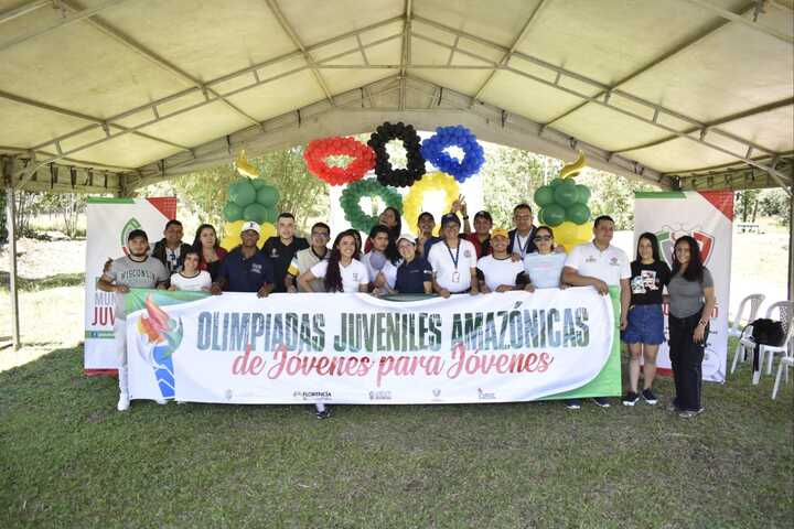 Alcaldía de Florencia conmemora mes de la juventud