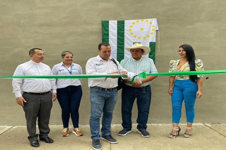 Gobernación de Caquetá inauguro laboratorio de salud publica