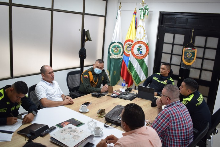 Importante mesa de trabajo se realizó en el comando de policía Caquetá