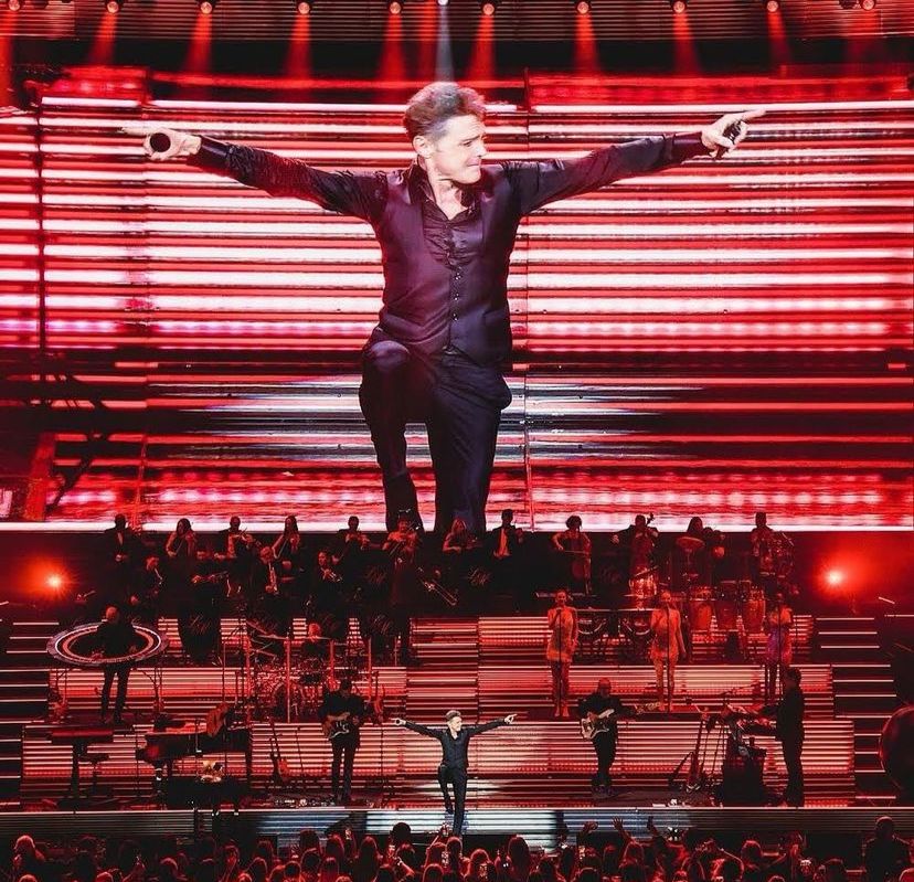 Jugosa propina dejó Luis Miguel en restaurante de Bogotá