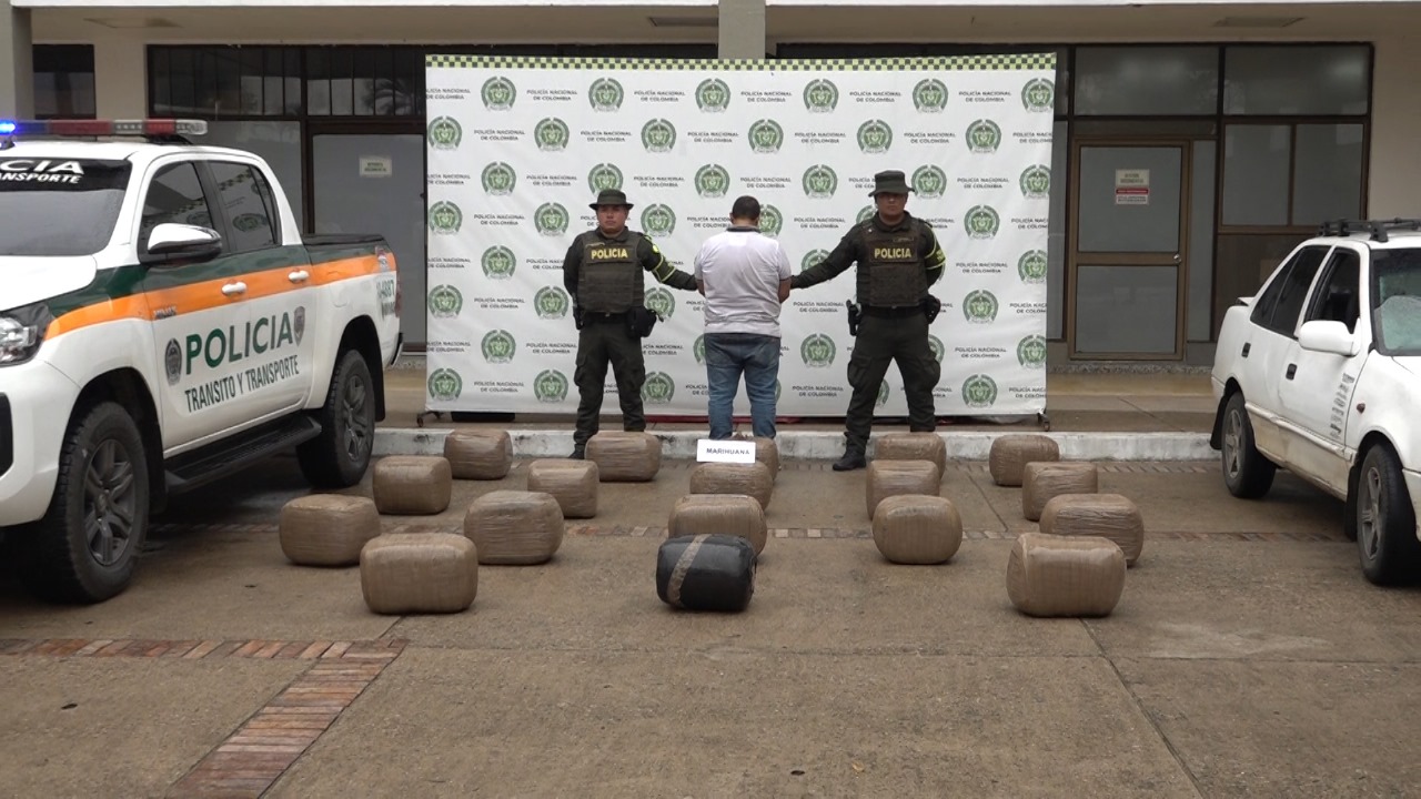 La Policía de Carreteras,  incautó  150 kilos de marihuana, procedentes del departamento del Cauca.