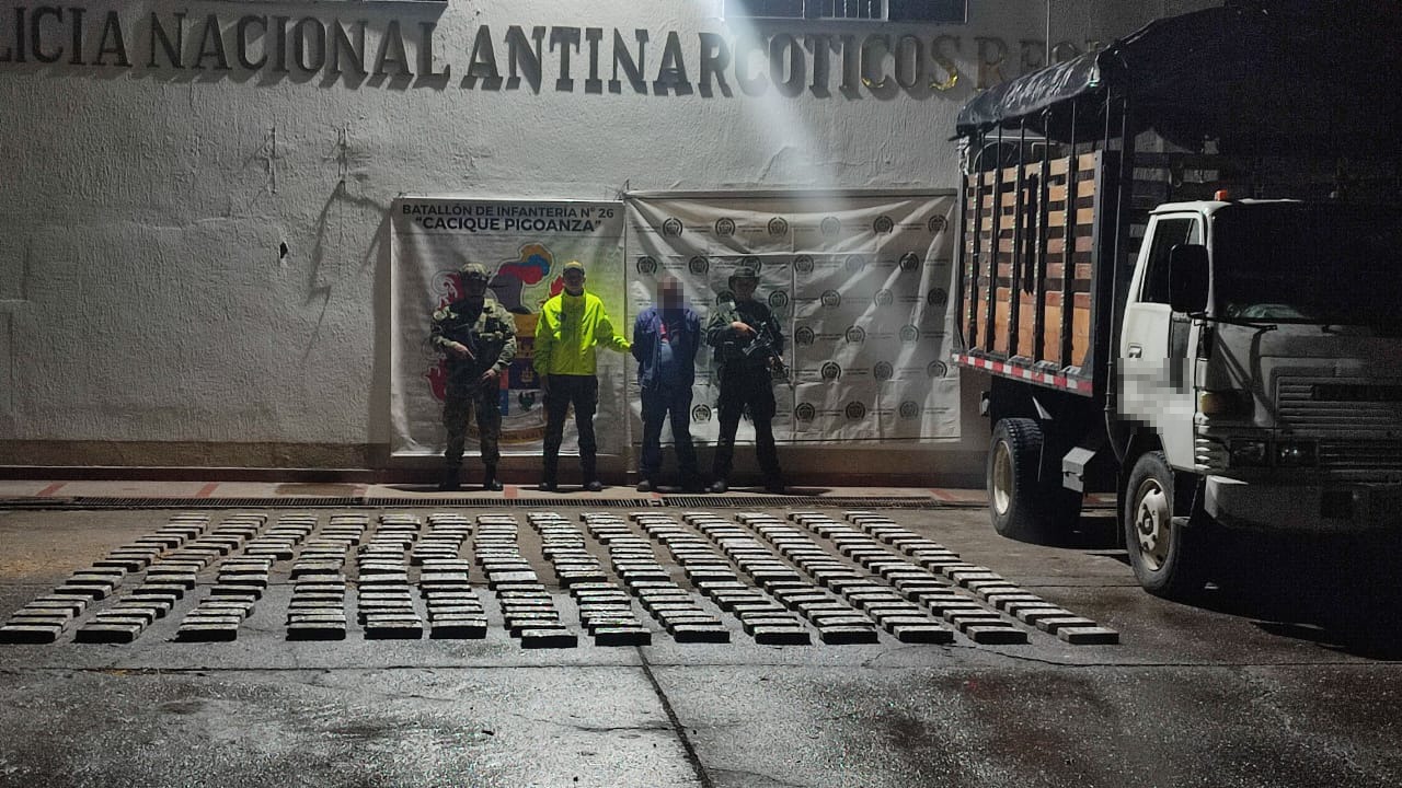 Incautan 316 kilos de estupefacientes