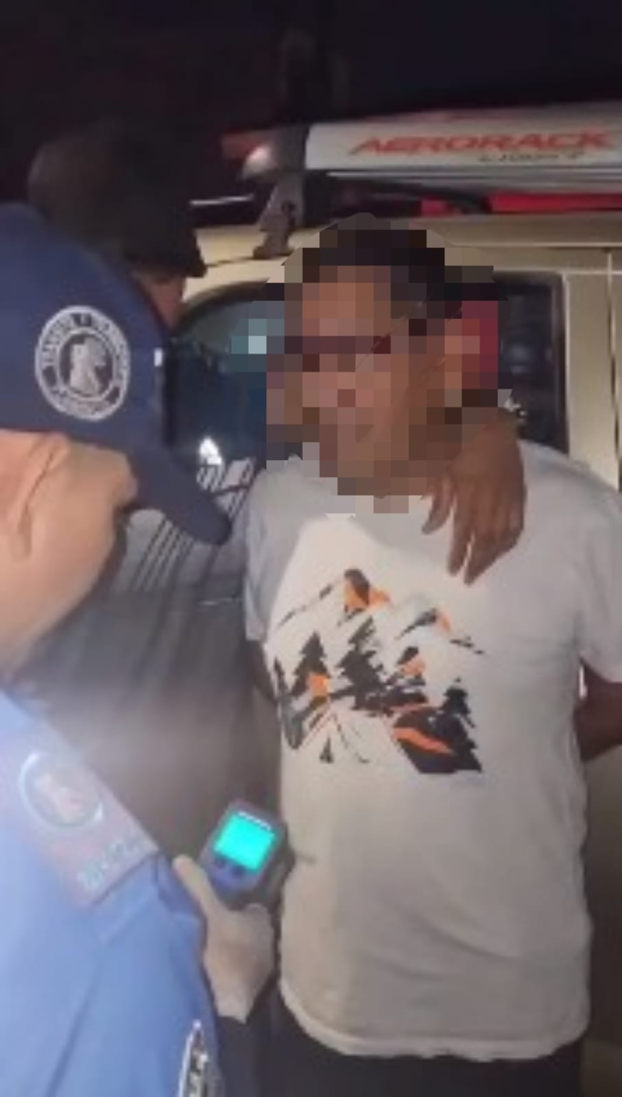 Agresión a servidor público por parte de un conductor en aparente estado de ebriedad.
