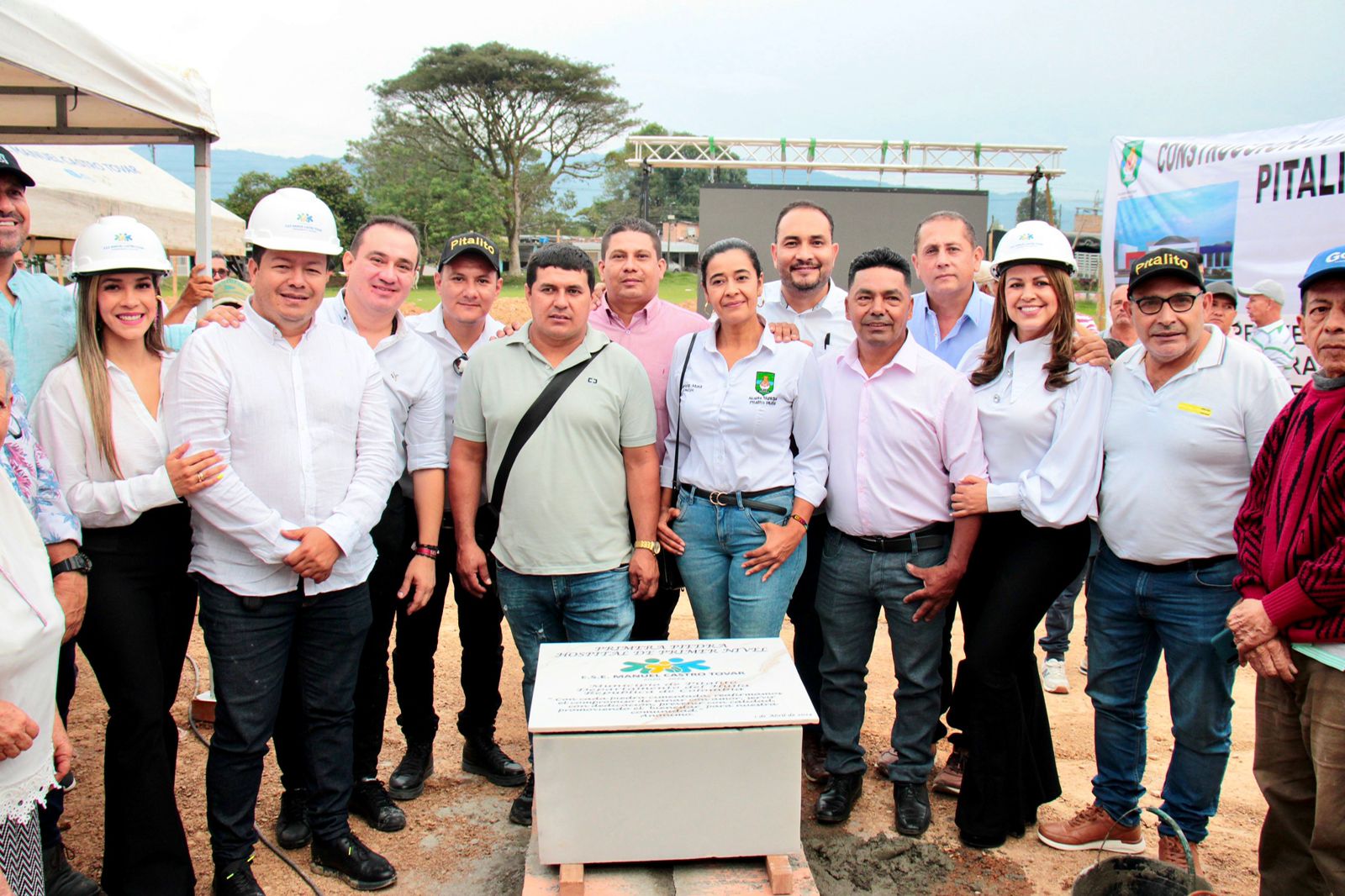 Colocan la primera piedra del Hospital de primer nivel de Pitalito
