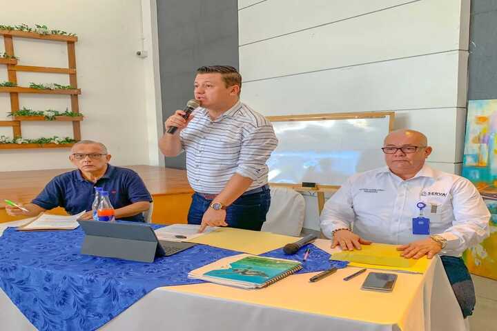 Alcalde Monsalve presidio nueva junta directiva de SERVAF, para el periodo 2024-2026