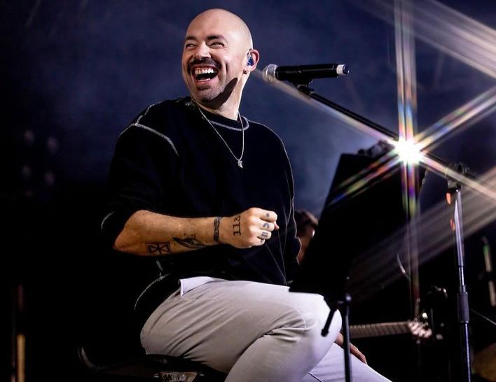 Santiago Cruz regresa a EE.UU. con su gira “Un Tour Acústico de Verdad"