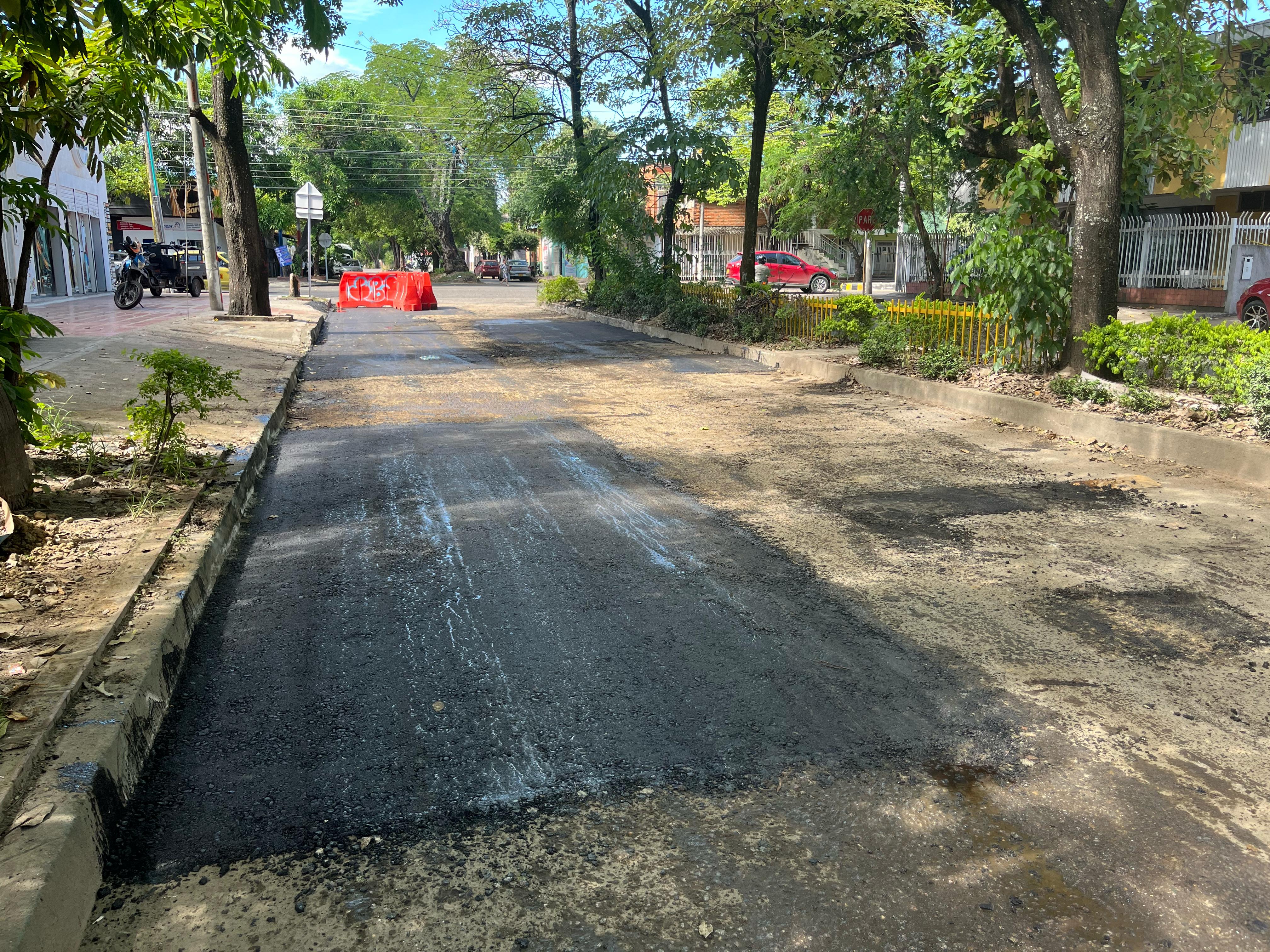 Sigue el reparcheo de vías en Neiva