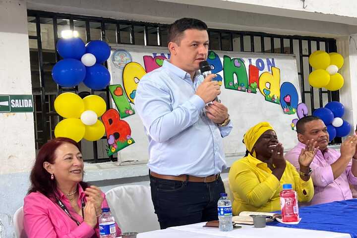 El alcalde Marlon Monsalve confirma continuidad de la obra en la Institución Educativa Divino Niño