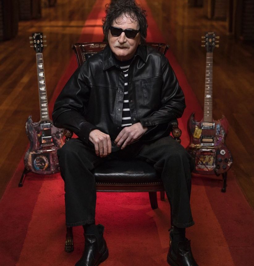 Después de 7 años Charly García lanza un nuevo álbum