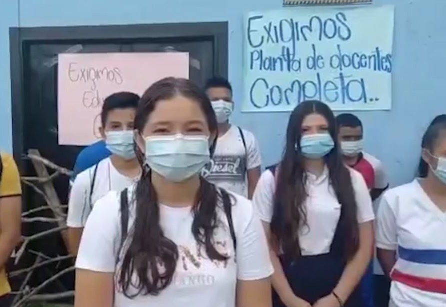 I.E Campo Elías de Solano continúa en protestas.