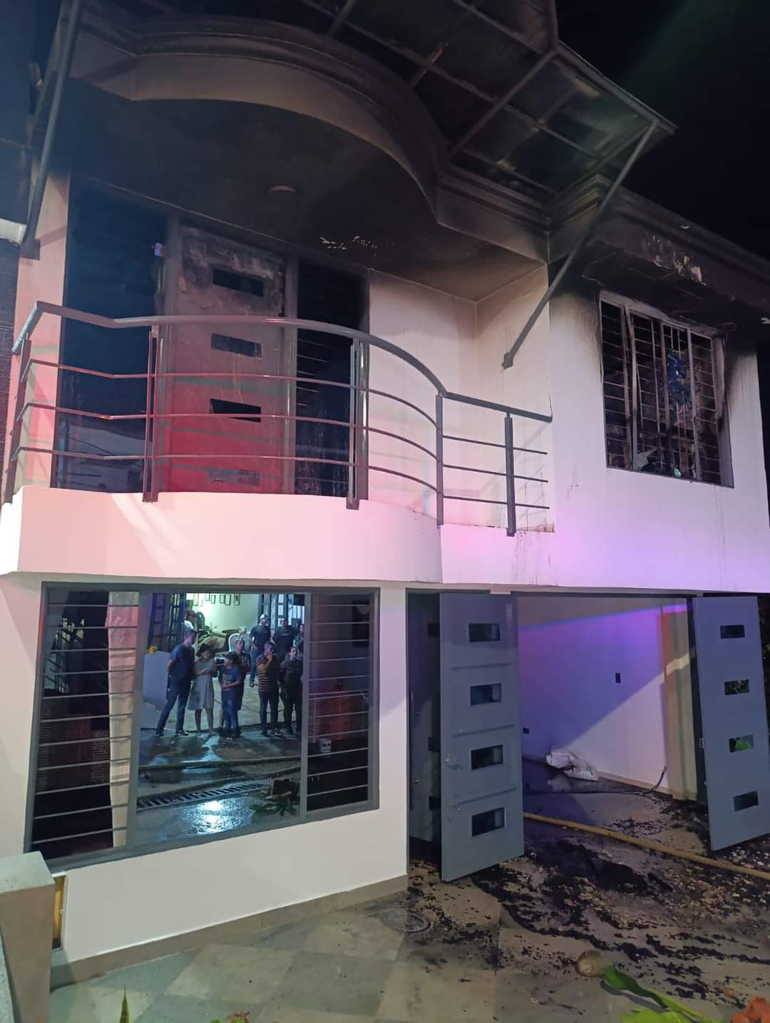 Incendio estructural en barrio El Cunduy.