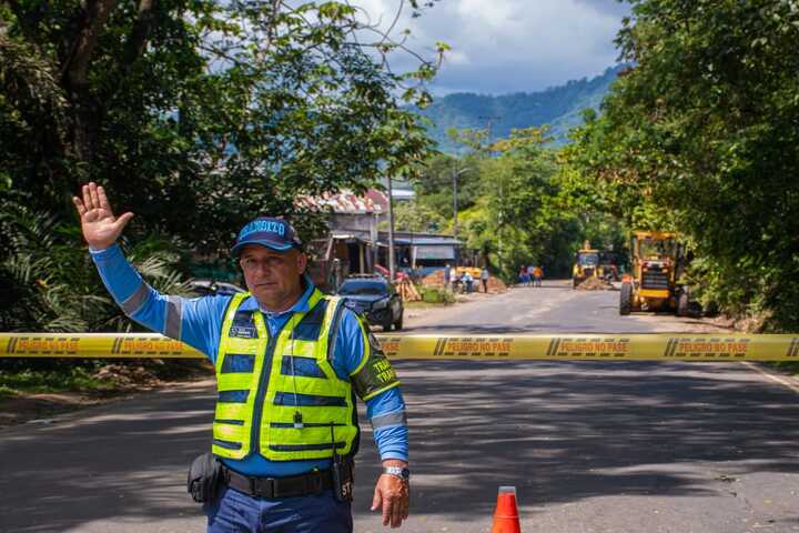 Cierre Vial De Florencia Por Obras De Infraestructura