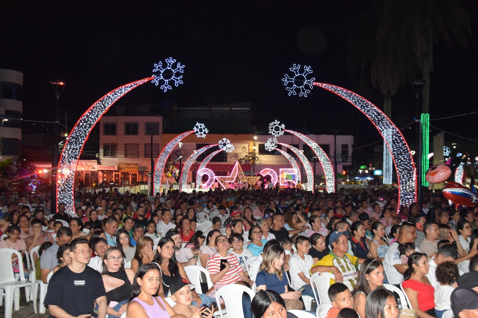 Florencia inauguró su alumbrado Navideño.