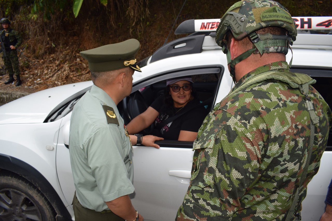 Ejercito y Policía garantizan una navidad segura.
