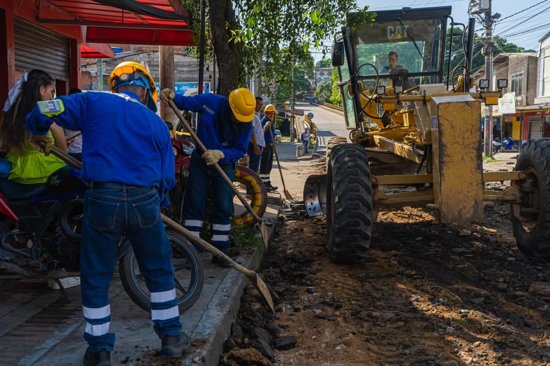 Arranca la recuperación vial estructural en Florencia.