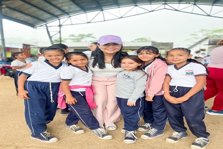 Gobernación Del Caquetá Inicia El Año Escolar Con La Campaña "La Matrícula Ton + Kits, Todos A Estudiar"