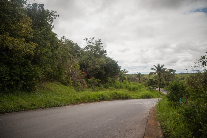 Anuncian intervención vial en municipios del Caquetá.