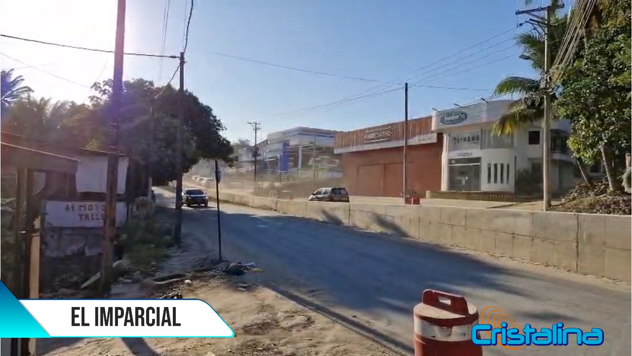 Comienzan trabajos viales en El Carretero.