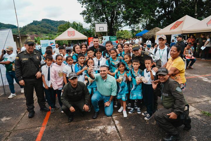 Con Éxito Se Realizó La Segunda Jornada Médico-Humanitaria Del 2025 En Yurayaco