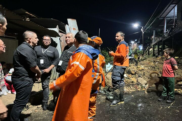La Alcaldía De Florencia Atiende A Las Familias Afectadas Por Deslizamientos E Inundaciones