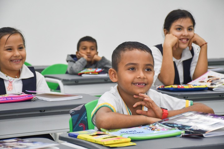Se Modifica Jornada Académica Por Día Sin Carro y Sin Moto y Marcha Del Sector Educativo