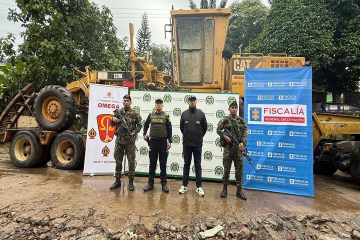 Motoniveladora Hurtada En Caquetá Fue Recuperada Por El Ejército Nacional