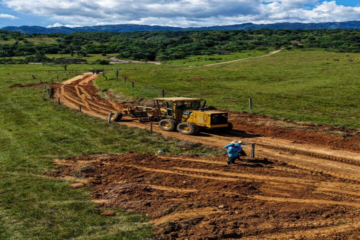 Gobernación Del Caquetá Impulsa Obras De Mejoramiento Vial En El ETCR De Agua Bonita